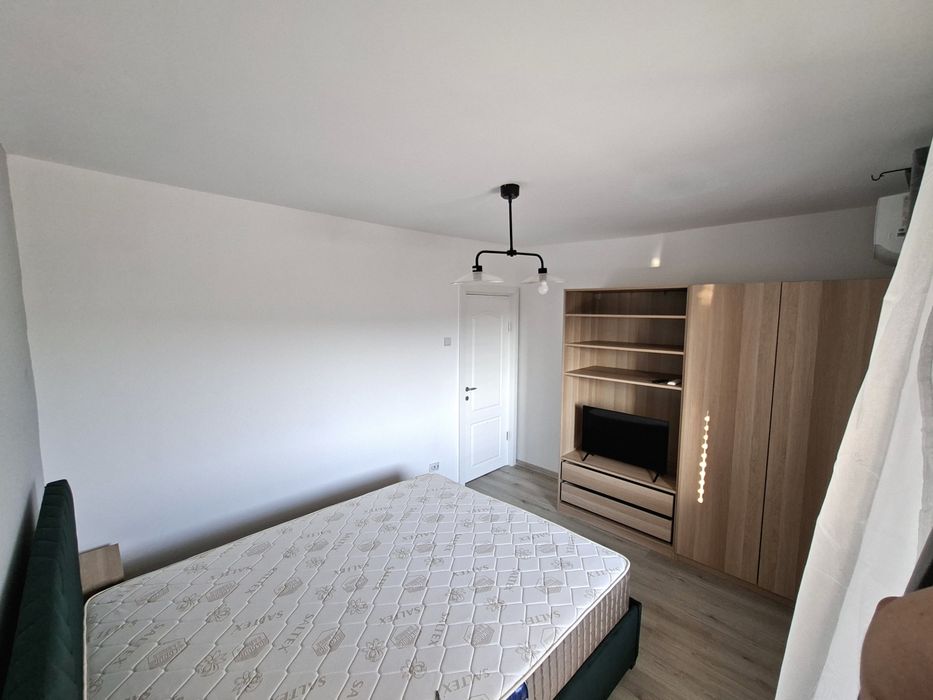 Apartament renovat central 3 camere 2 bai zona Garii