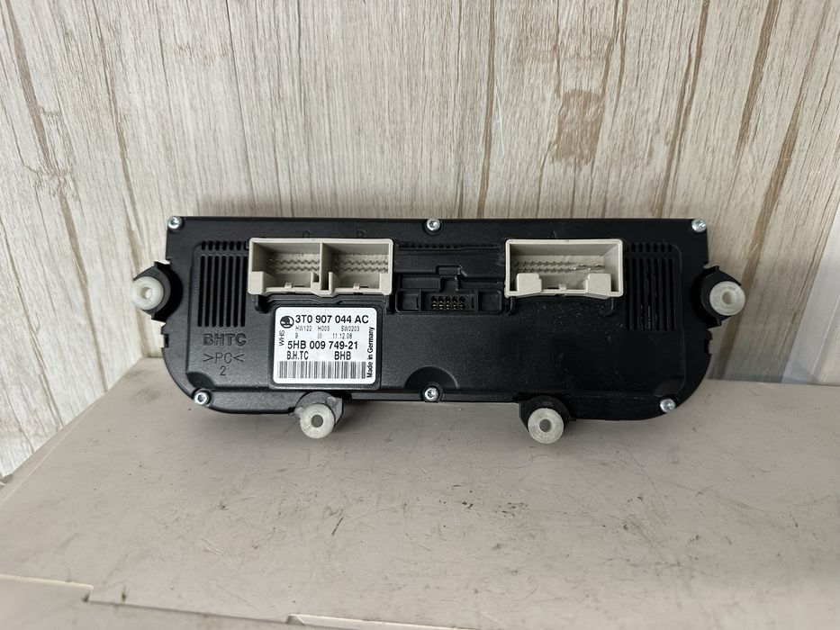 Управление климатроник за Шкода Октавия след 2008г.!