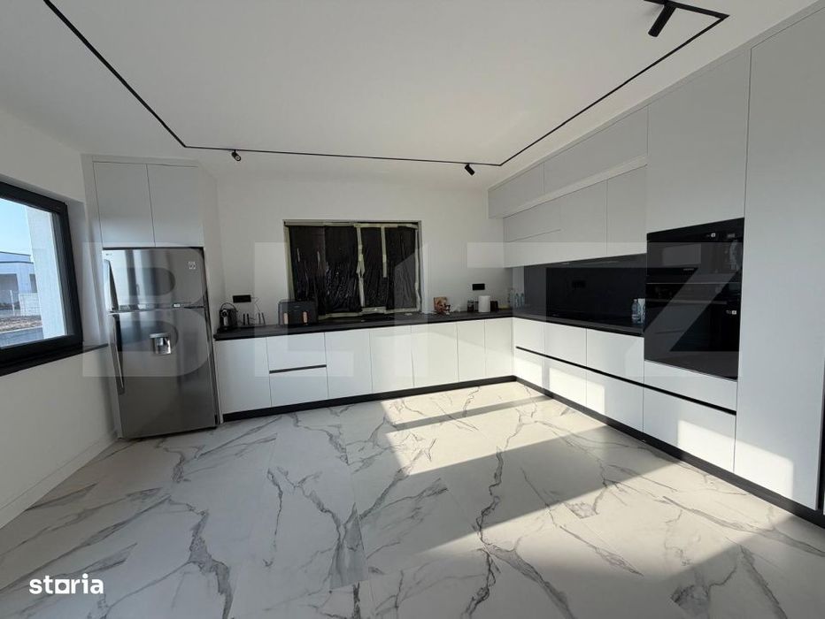 Casa moderna, materiale premium, 286 mp utili, view superb Mitoc Sucea