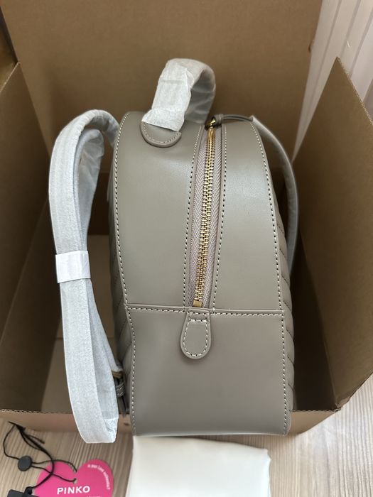Чисто нова раница PINKO в сив цвят