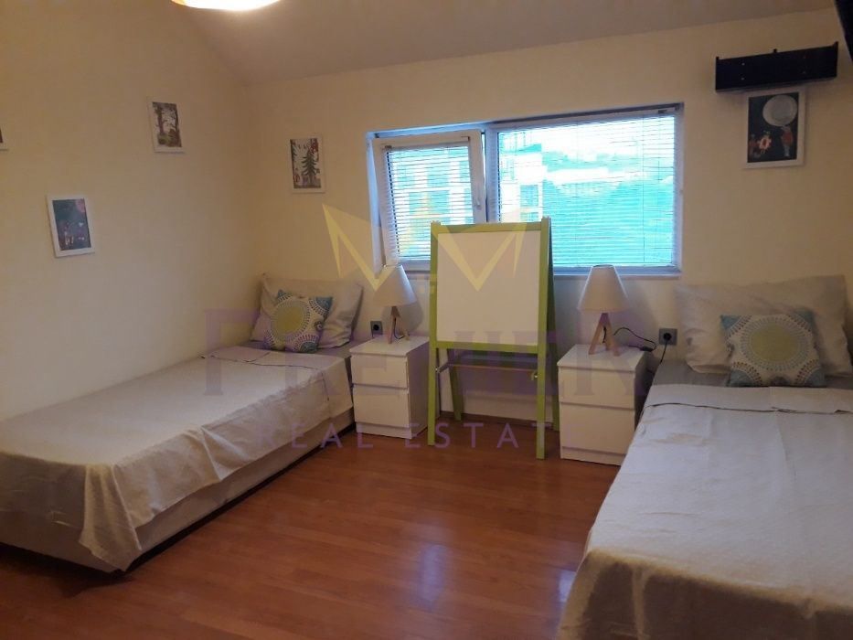 Дава се под наем Тристаен апартамент в Варна, Левски - 120 кв.м за 765 € - Снимка #4