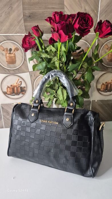 Poșete dama LV în stoc