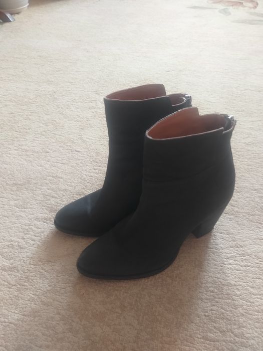 Продам полусапожки демисезон Р40