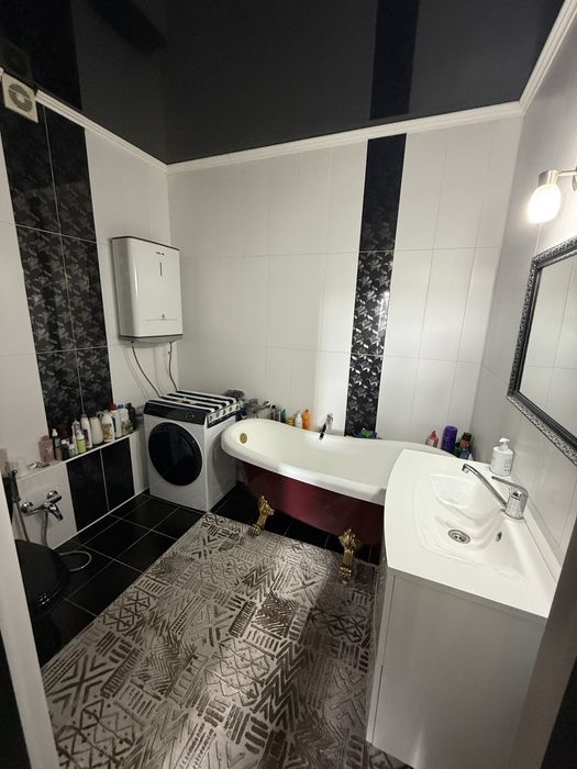 Продается 4х комнатная квартира