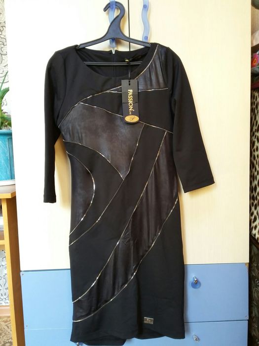 Женские платья 46раз. Доставка есть