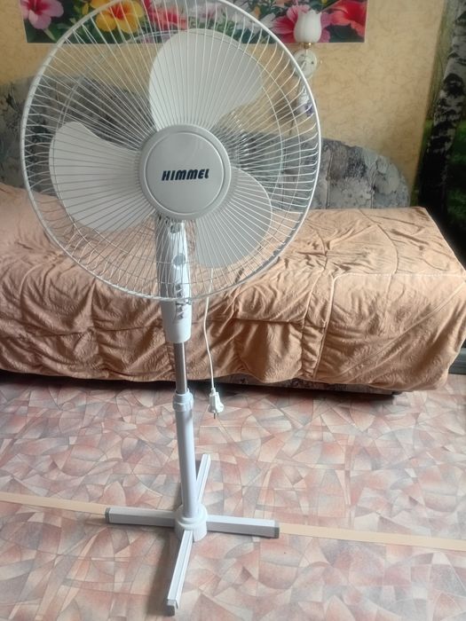 Продам напольный вентилятор..