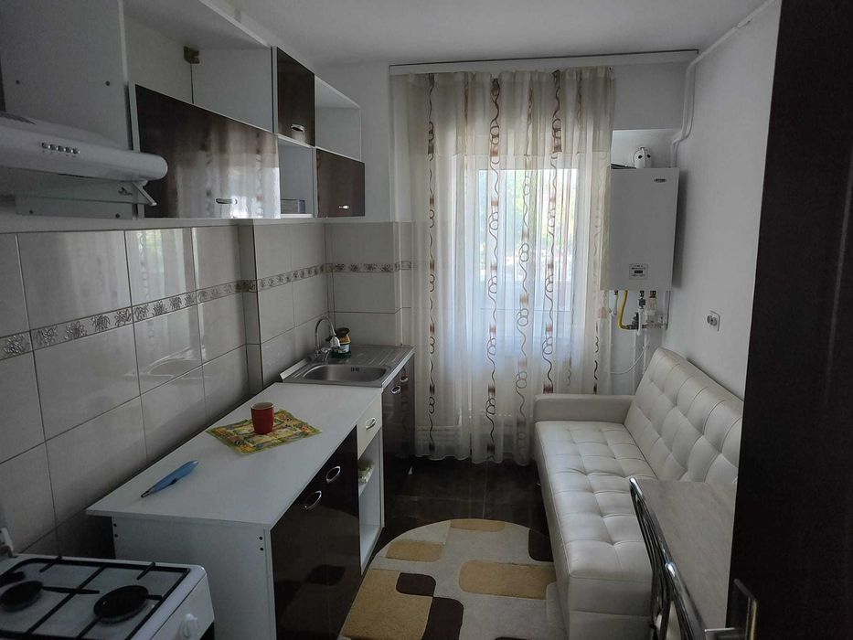 Persoana fizica inchiriez ap 2 camere Pacurari