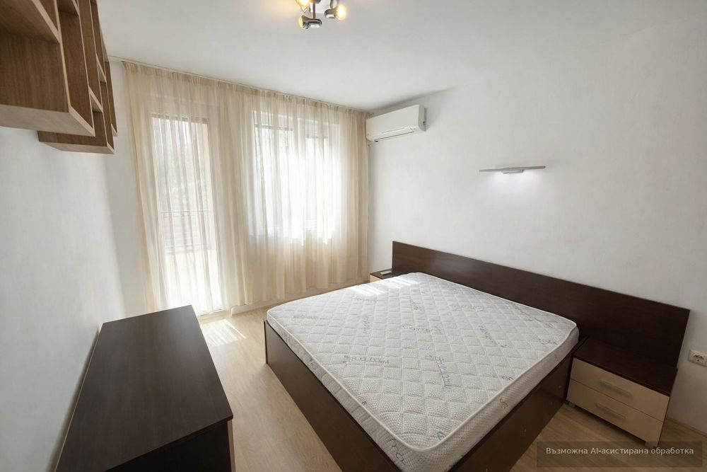 Дава се под наем Двустаен апартамент в Варна, Център - 56 кв.м за 648.21 € - Снимка #3