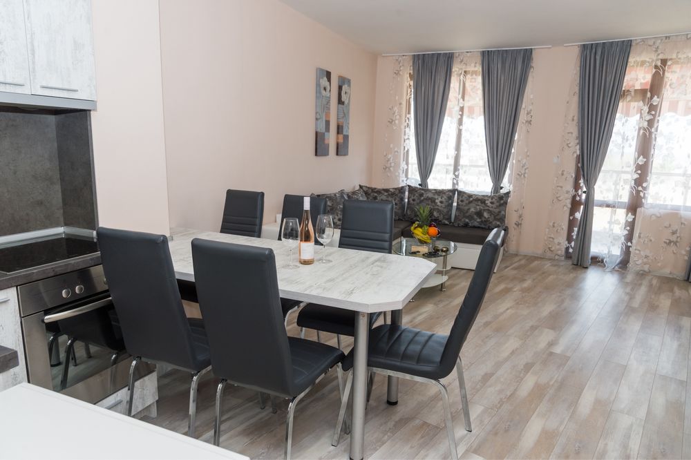 Дава се под наем Тристаен апартамент в Черноморец - 100 кв.м за 360 € - Снимка #8