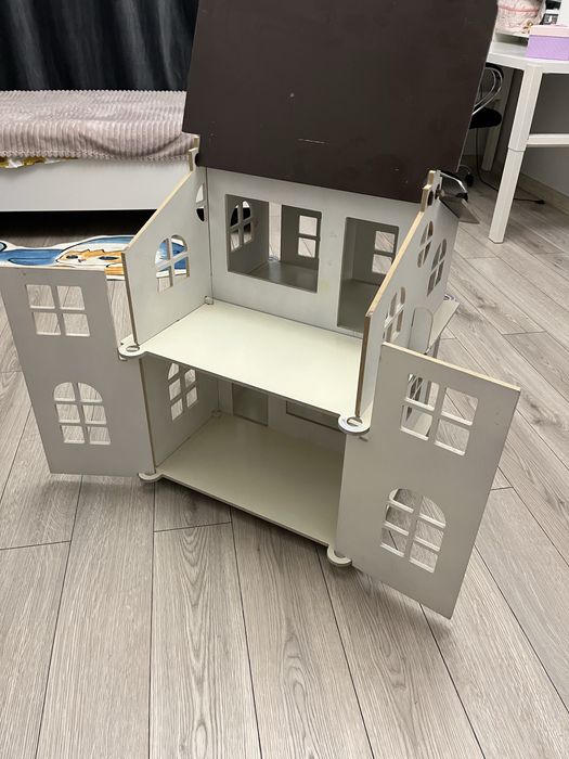 Домик для кукол деревянный