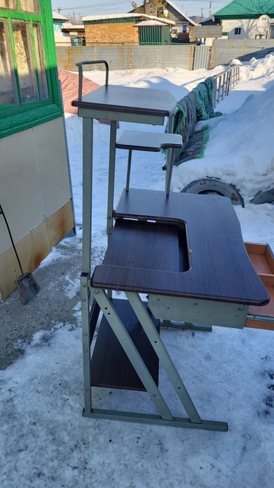 Продам компютерный стол