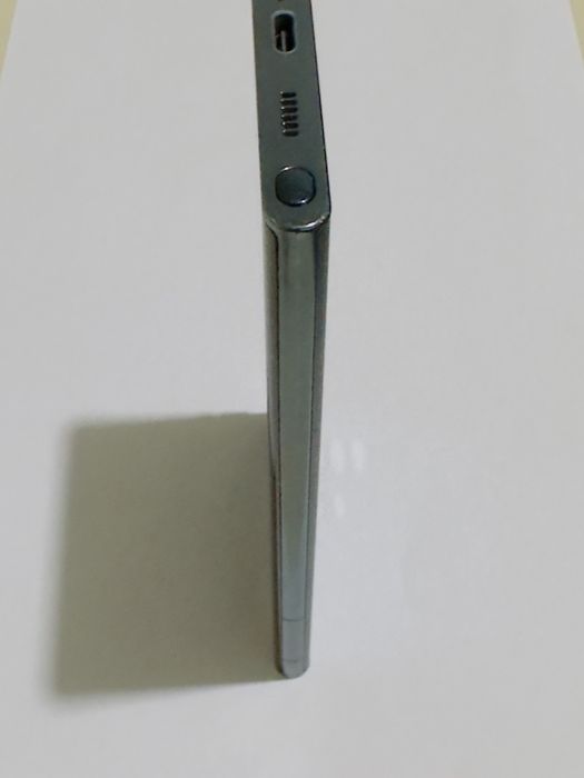 Samsung Galaxy S22 Ultra 5G (12/256 GB) sotiladi!