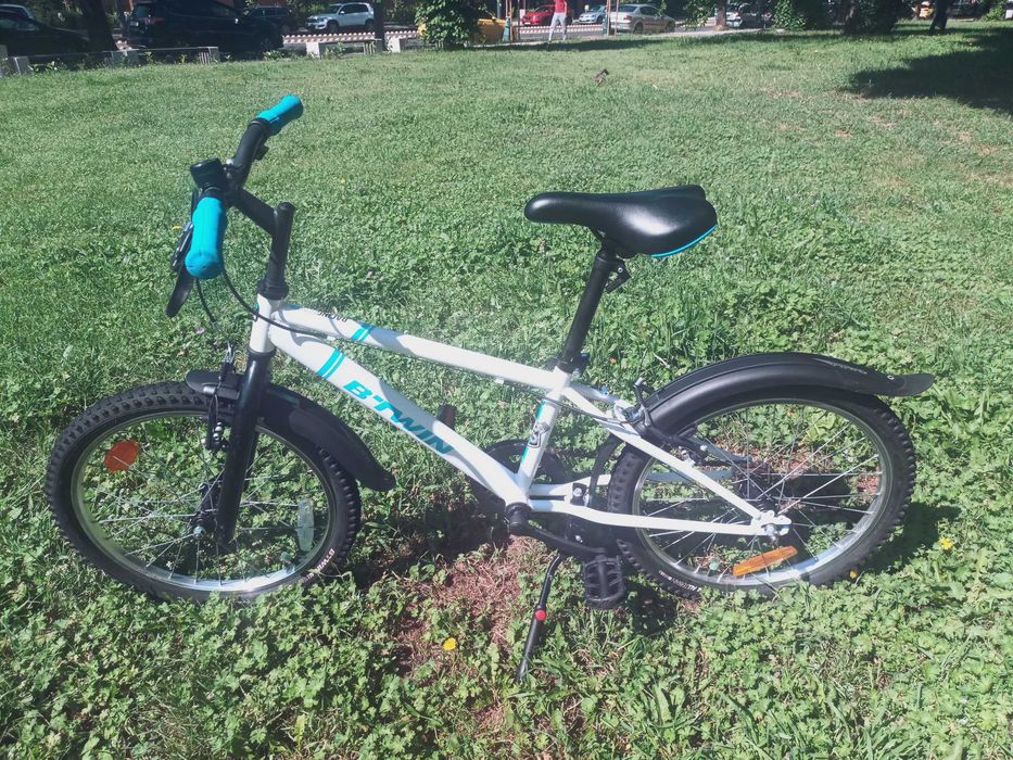Продавам колело BTwin, RacingBoy 300