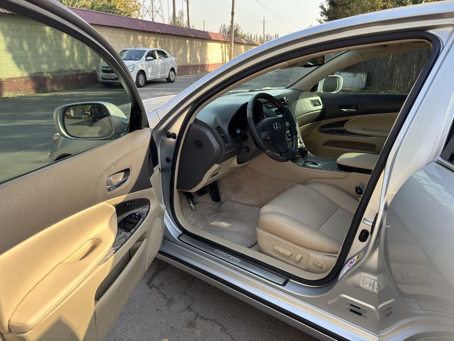 Продаётся Lexus GS430