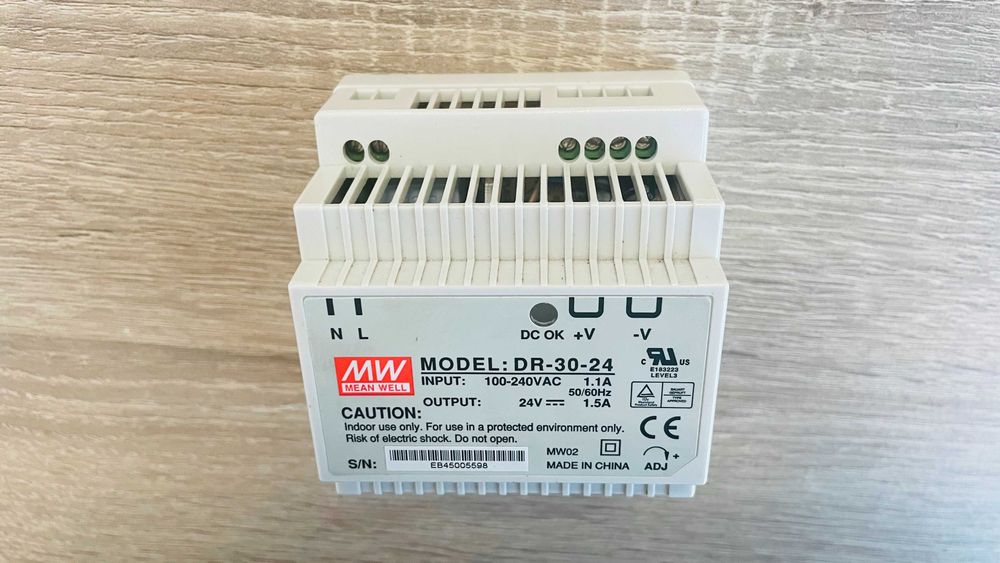 Sursa de alimentare MEAN WELL 24V, 1.5A cu montare pe sina DIN