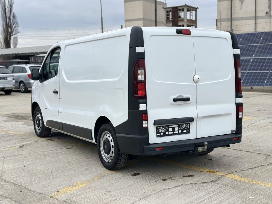 Vand Opel Vivaro,2017,euro 6,import Olanda,carte service la zi,led