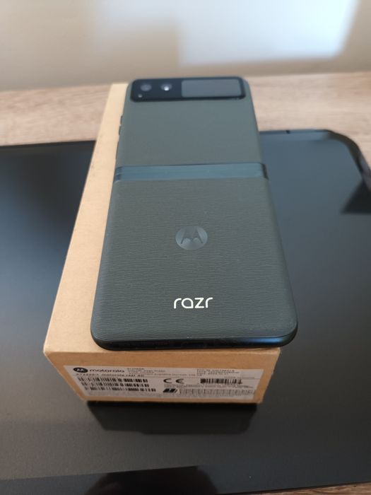 Motorola Razr 40