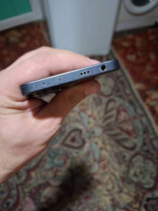 Продам Redmi note 13
