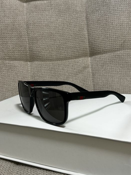 Оригинални слънчеви очила Gucci GG0010S 001 (58)