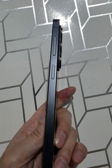 Продам samsung galaxy s26 black 256gb
