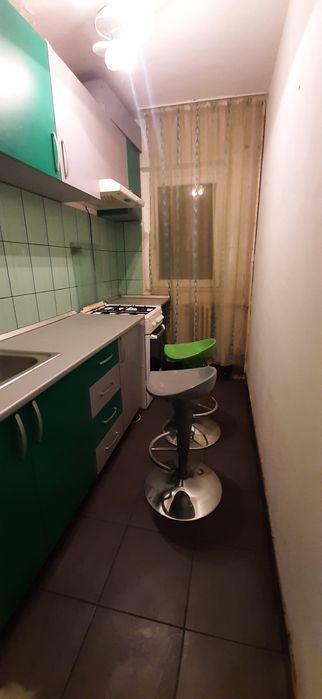 Vand apartament cu 2 camere Str.Tineretului