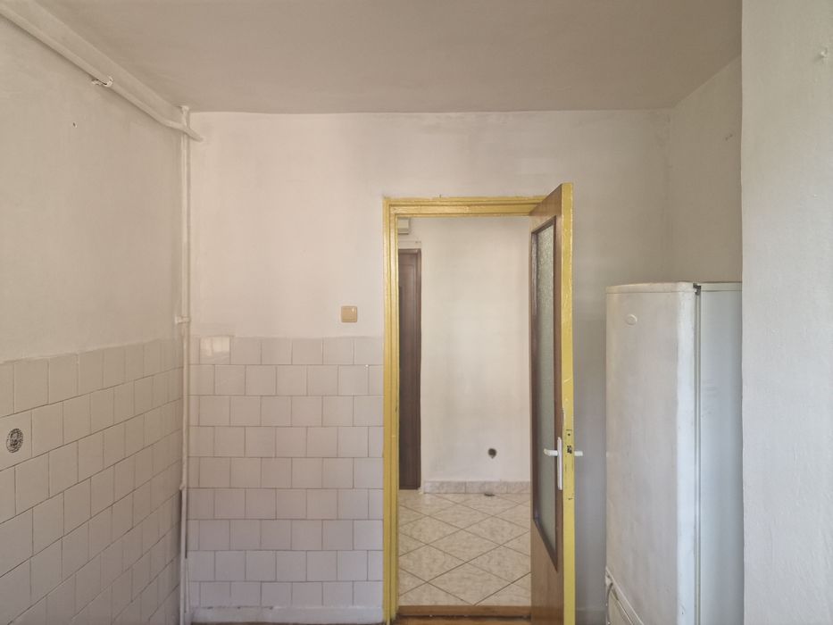 Ap 2 cam , Mărăței, 52mp,etaj3,decomandat , centrala,termopane,balcon