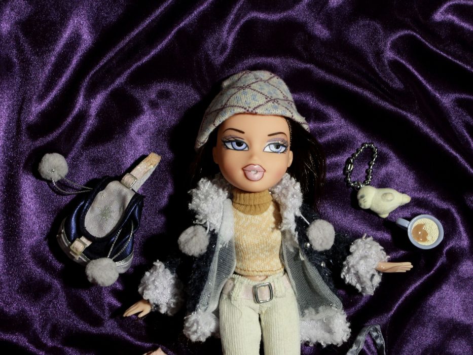 Кукла Bratz Dana Wintertime Wonderland