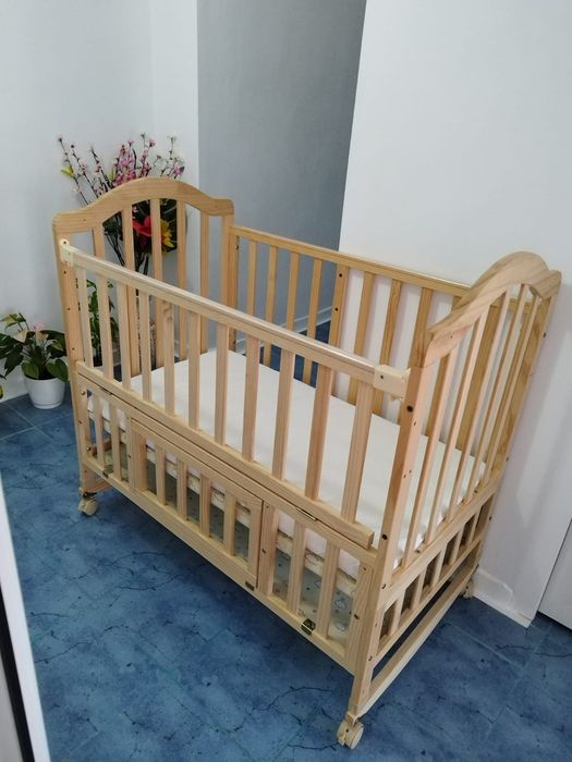 Vând pătuț  pentru copii 2in1