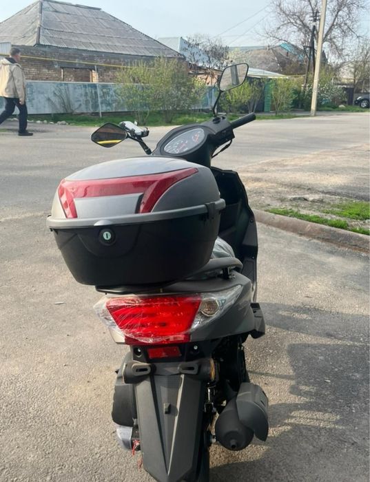 Продам мопед новый