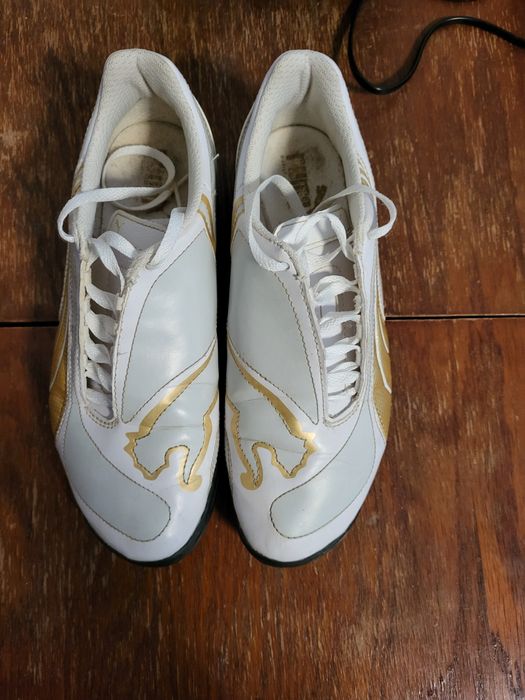 Vând adidași de dama marca puma