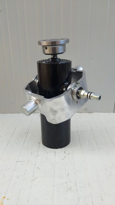 Cilindru basculare 8 tone Iveco Sprinter bena