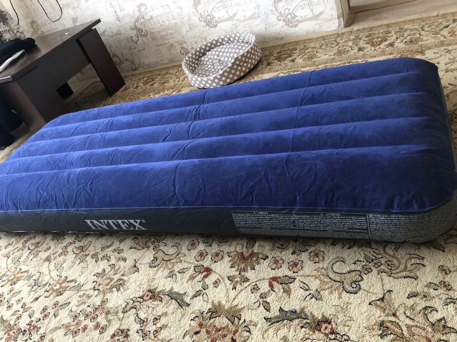 Надувной матрас INTEX . Гарантия!