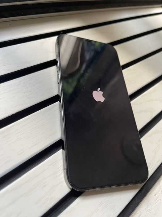 Продам iPhone 12 про макс 128