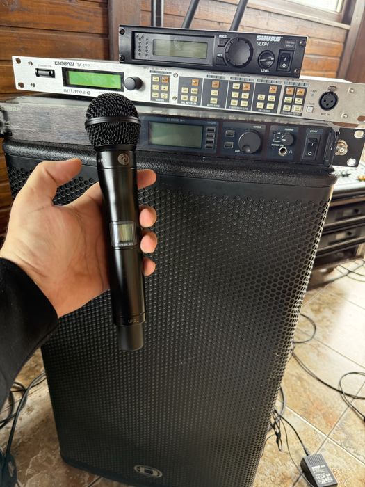 Vand Microfon Shure UR