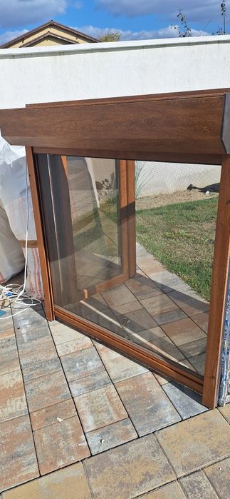 Fereastra pvc.culoare stejar auriu