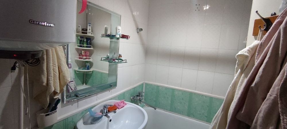 3 xonalik kvartira zudlik bilan sotiladi