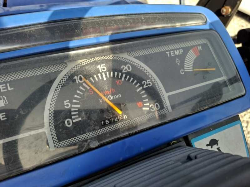 Японски трактор ISEKI TH20 20 к.с. 4WD с фреза и челен товарач - ДЖЕЙ ТРЕЙДИНГ