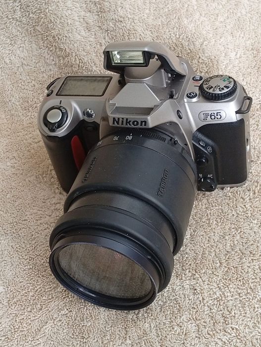Aparat foto Nikon F 65