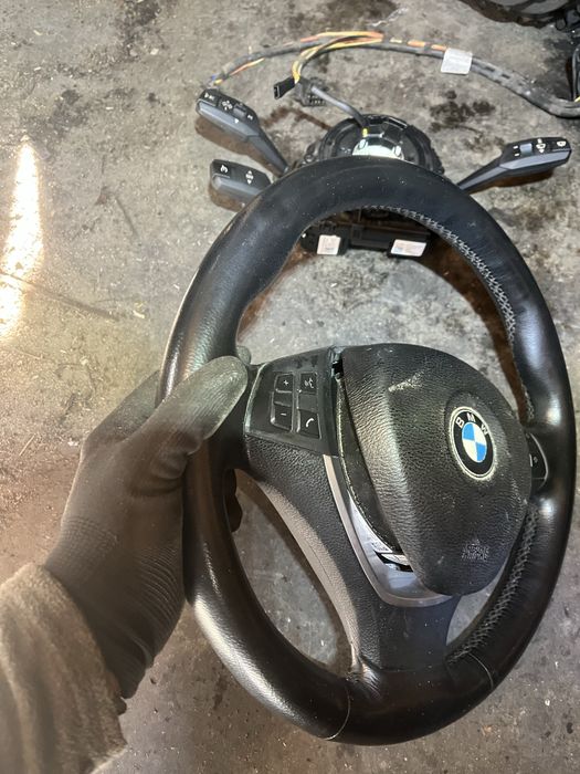 Волан с подгрев бмв х5 е70 ( volan s podgrev bmw x5 e70 )