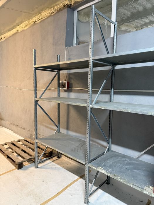 Inchiriez spatiu depozitare intr-o hala de 165 m2