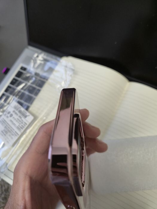 Husa iPhone 16 Pro - Produs nou