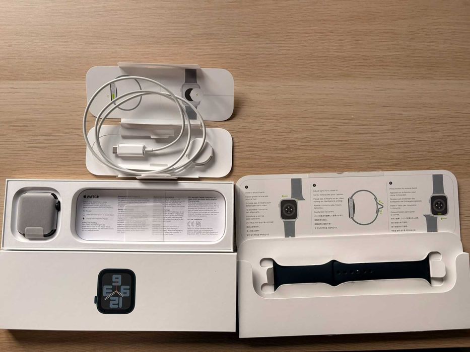 Apple watch SE2  44 mm оригинален като нов