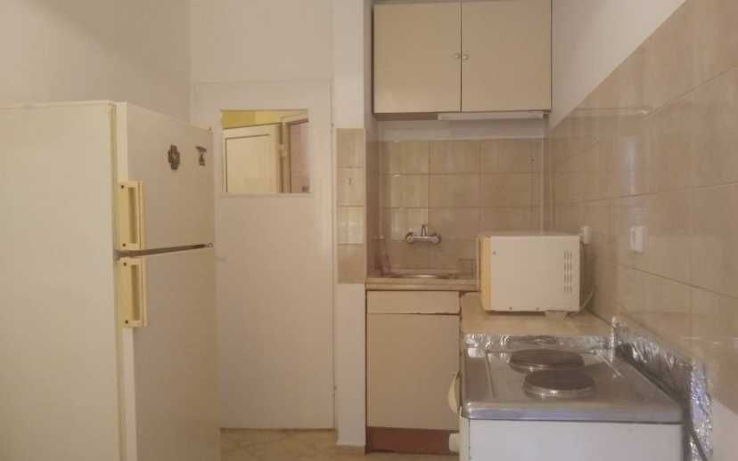 Дава се под наем Двустаен апартамент в Бургас, Възраждане - 40 кв.м за 150 € - Снимка #2