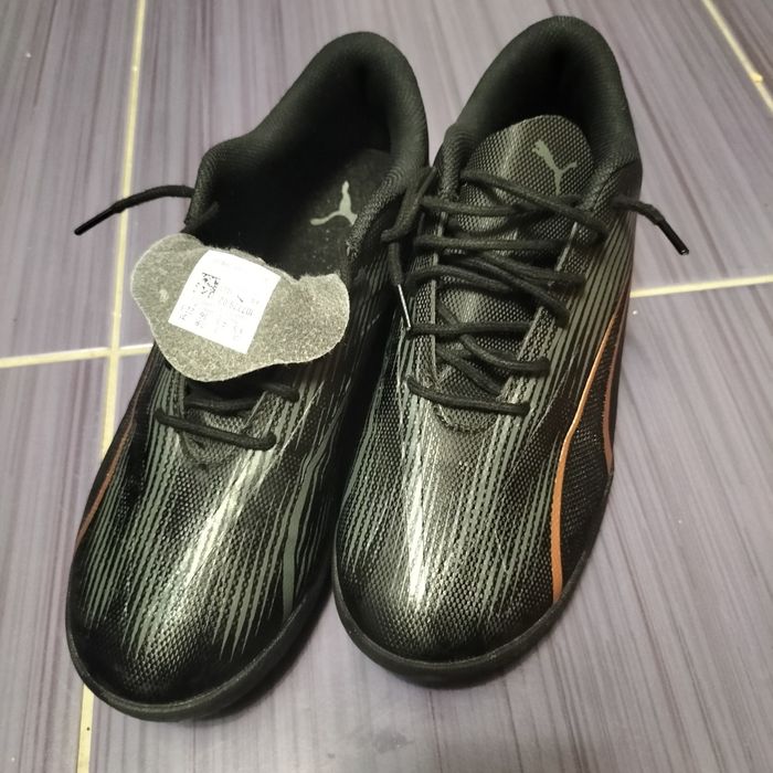 Adidași pentru fotbal,Nike,puma