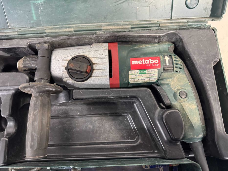 Перфоратор - Metabo 110 V / 705 W