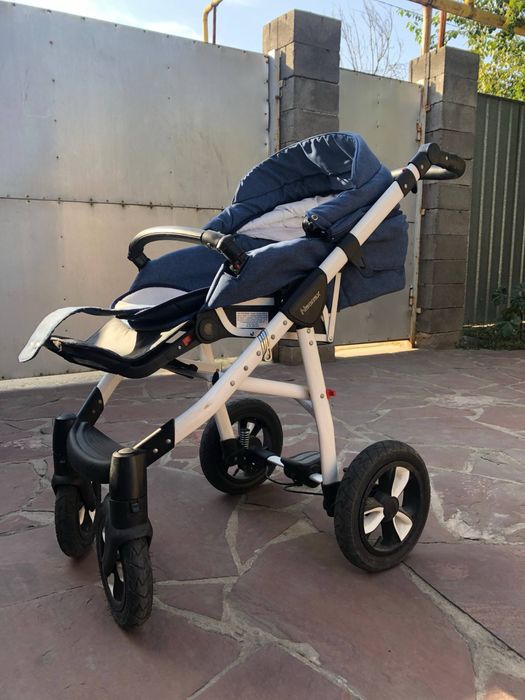 Продам коляску срочно