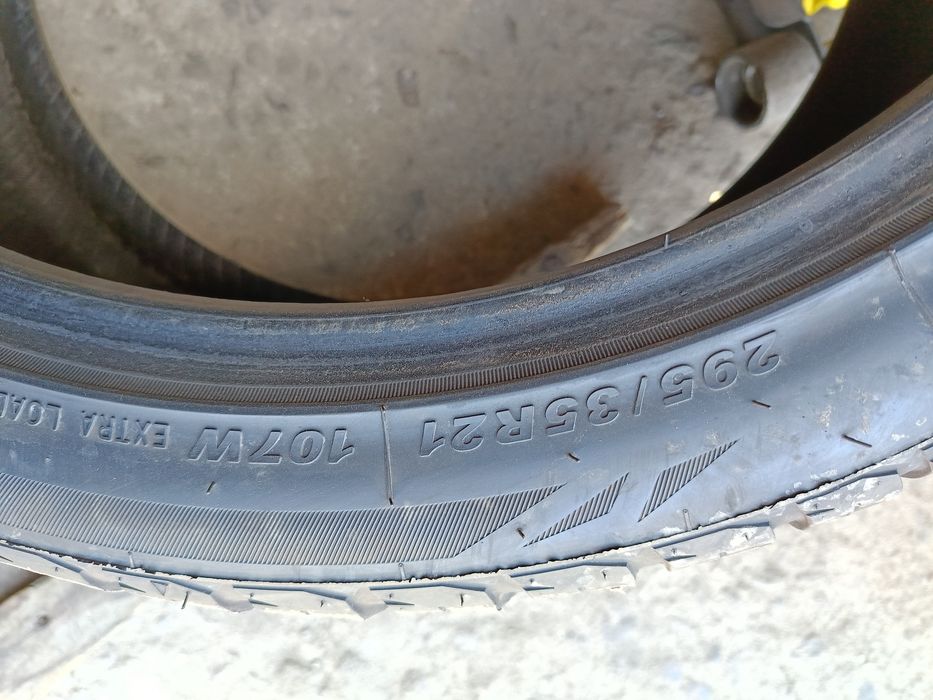 Всесезонни гуми -2021г.-21цола-295/35-1бр.-100лв.