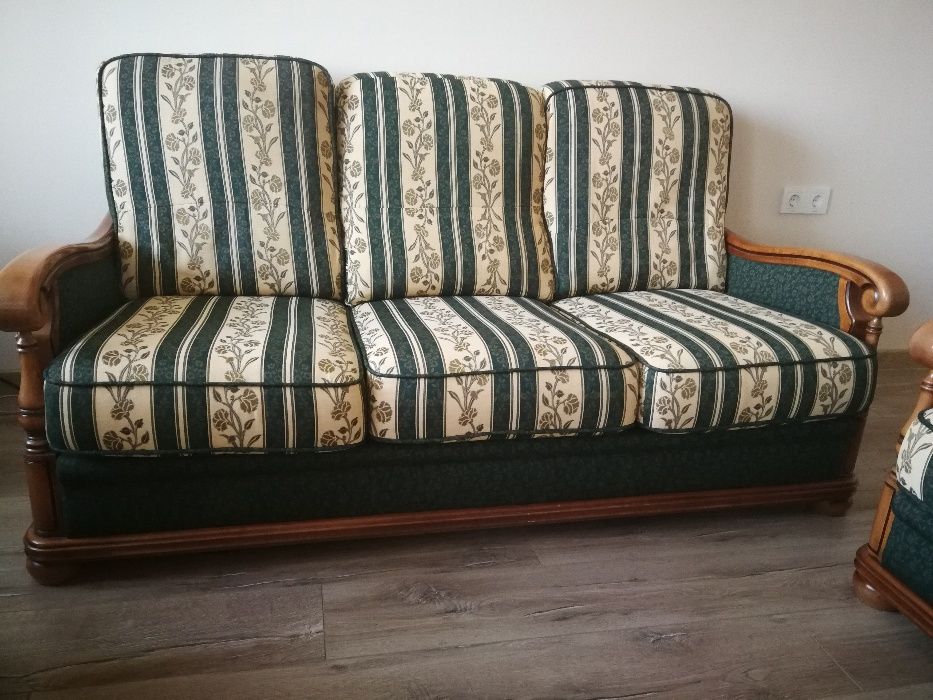 Френска Бутикова холова гарнитура