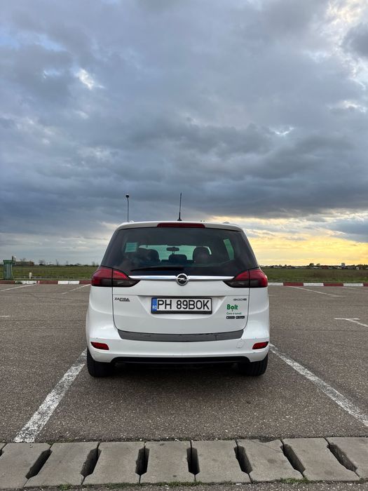 Opel Zafira C 2016 1.4benzina +GPL(din fabrica) 140cp