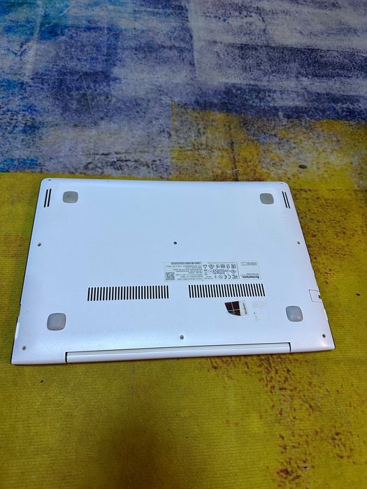 laptop Lenovo 500s, i5 gen 6, 8 gb, ssd 120 , win 11